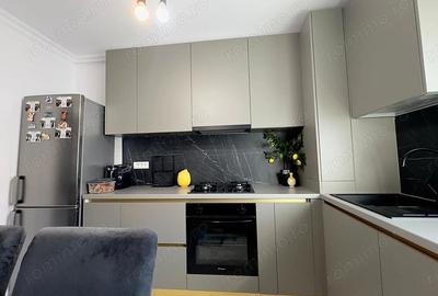 NOU. Bucatarie inchisa. Decomandat. Boxa. - 2