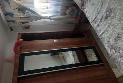 Casă cu 5 camere cu Teren 320 Mp în Loloiasca - 1