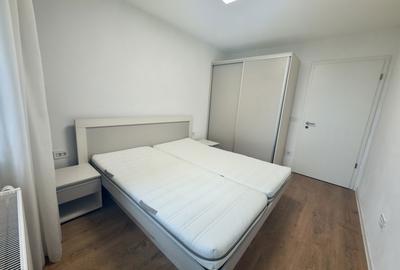 Apartament cu 2 camere semidecomandat în Tractorul - 6