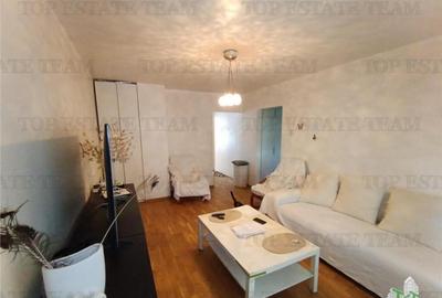 Apartament 2 camere, mobilat/utilat, bloc de 4 etaje, strada - 4