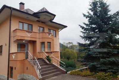 Casa de vanzare, cu 6 camere, 300 mp, spa?ioasa, in Ca - 15