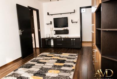Apartament cu 3 camere în Tractorul
