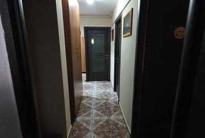 Apartament cu 3 camere decomandat în Central - 2