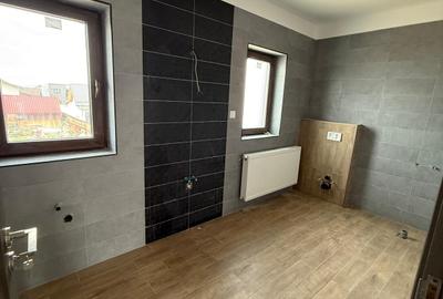 Casă de vânzare cu 4 camere în Izvor Târlungeni Brașov - 4