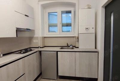 Centrul Istoric - Poarta Schei, garsoniera spa?ioasa. - 22