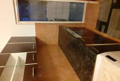 Garsonieră decomandată în Central - 2