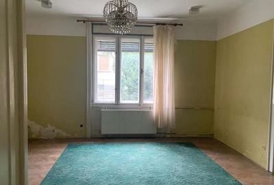 Casa P+E de 7 camere, SU=240 mp in Balcescu - 2