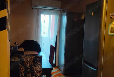 Vand apartament cu 3 camere et1 din4 zalau stadion - 2