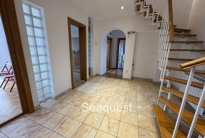 Apartament cu 3 camere decomandat în Andrei Mureșanu - 1