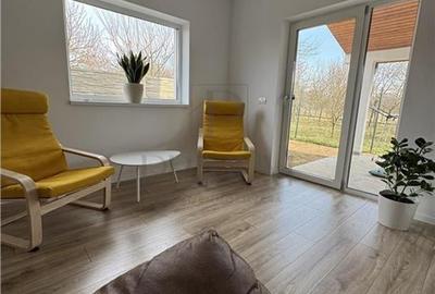 Duplex mobilat utilat - toate utilitatile - asfalt