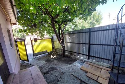 Casa tip P M, amprenta 80 mp, teren 105 mp, Str. Libertatii - 4