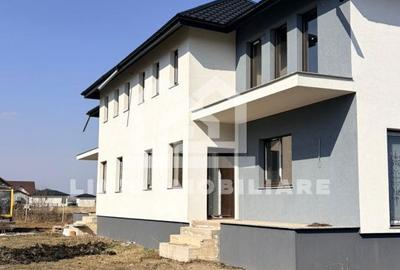 Casă cu 4 camere cu Teren 300 Mp în Central