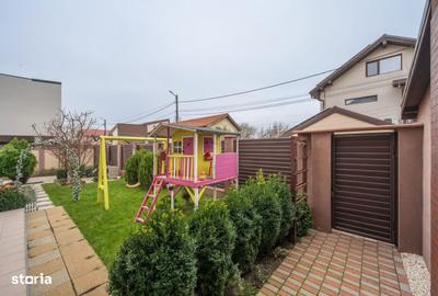 Casă cu 4 camere cu Canalizare în Dobroești