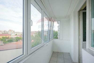 Apartament decomandat cu 3 camere, 70 mp, de vanzare - Zona Cantemir - 10