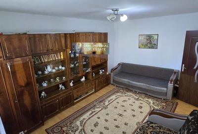 Apartament cu 3 camere decomandat în Tomis Nord - 2
