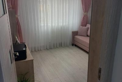 Apartament cu 2 camere decomandat în Km 5 - 2