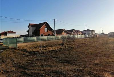 678 mp. str. N.S. de Hateg nr.96, str. Sanzaienelor este perpendiculara pe teren - 2
