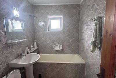 Apartament cu 3 camere decomandat în Central - 3