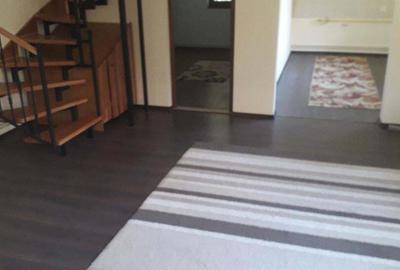 Casă cu 10 camere cu Teren 660 Mp în Mediaș - 4