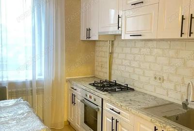 Apartament cu 2 camere decomandat în Obor