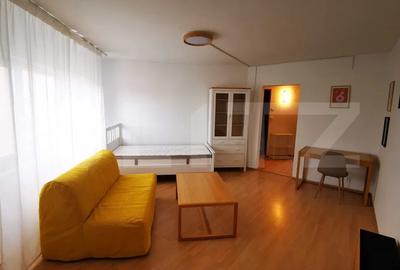 Apartament 2 camere, decomandat, modern, zona UMF - 1