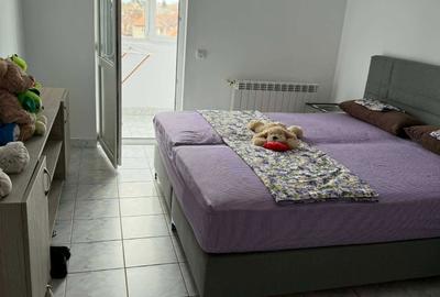 Apartament cu 3 camere decomandat în Central - 1