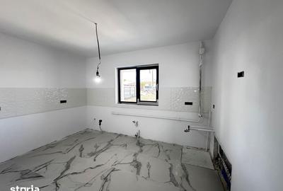 Casă cu 4 camere cu Teren 450 Mp în Central - 4