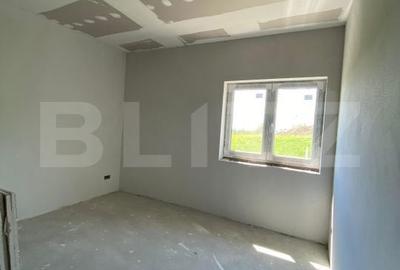 Casă cu 4 camere cu Teren 700 Mp în Central - 9