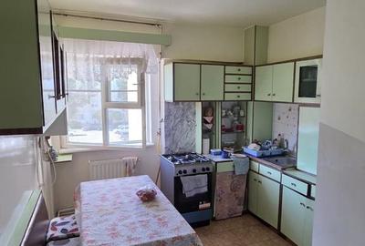 Apartament cu 4 camere în Micro 16 - 3