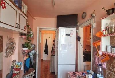 De vanzare apartament cu 3 camere, Mureseni - 2