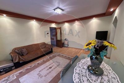 Etaj 2 , apartament cu 3 camere DE VANZARE in zona Traian - 1