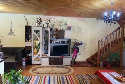 Apartament in Vila, 3 Camere, Codlea - Zona Linistita, Acces la Curte" - 4