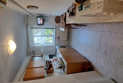 Apartament cu 3 camere decomandat în Brotăcei - 2