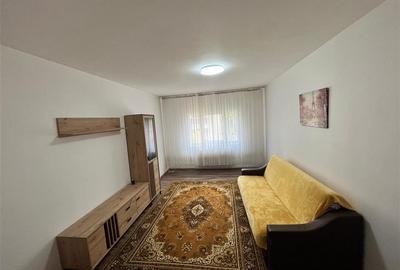 Apartament cu 2 camere decomandat în Răcădău