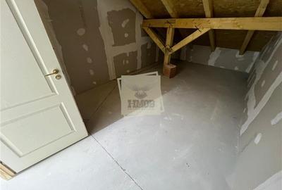 Apartament cu 3 camere 2 bai parcare si curte 57 mp in Selimbar - 9