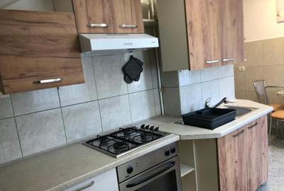 Apartament cu 3 camere decomandat în Centrul Civic - 11