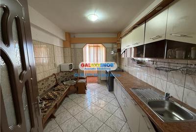 Apartament cu 4 camere decomandat, mobilat în 9 Mai - 15