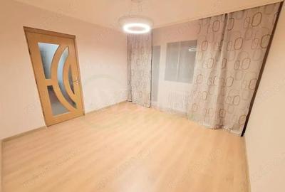 Apartament 3 camere, Renovat 2025, MODERN, etaj 3,Bacau - 1