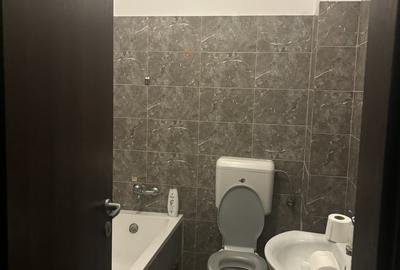 Apartament decomandat în Titan