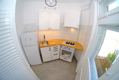 Apartament cu 3 camere semidecomandat în Armeneasca - 9