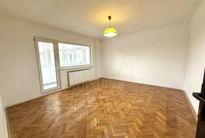 Apartament cu 4 camere decomandat în Șagului