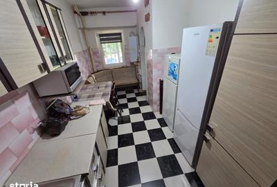 Apartament cu 3 camere decomandat în Babadag