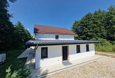 Casă cu 6 camere cu Teren 1400 Mp în Central - 14