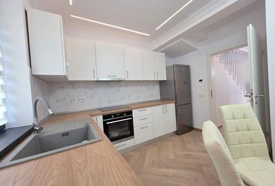 Casa tip duplex cu patru camere, zona Dealul Lempes, Sanpetru - 3