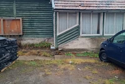 Casă cu 6 camere în Central