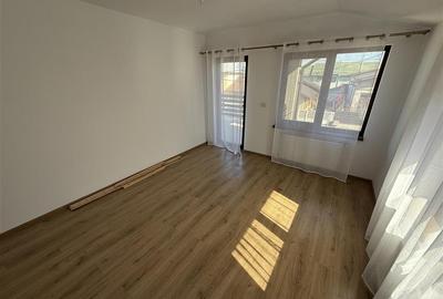 CASA / VILA  DE INCHIRIAT, CENTRU - 19