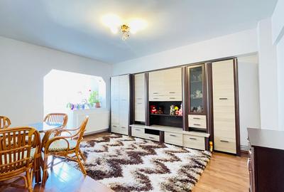 Apartament cu 3 camere decomandat în Noua - 4