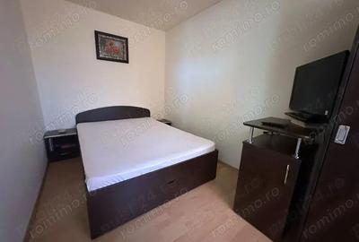 Apartament cu 2 camere decomandat în Calea București