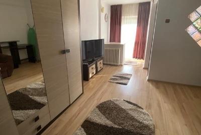 Garsonieră semidecomandată, mobilată în Rovine - 2