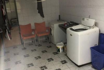 Vila Predeal 500 mp de renovat potential 6 apartamente 3 garaje - 6